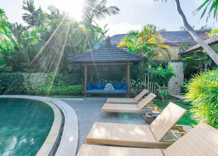 Enclose Living 5br Center Of Near * Seminyak