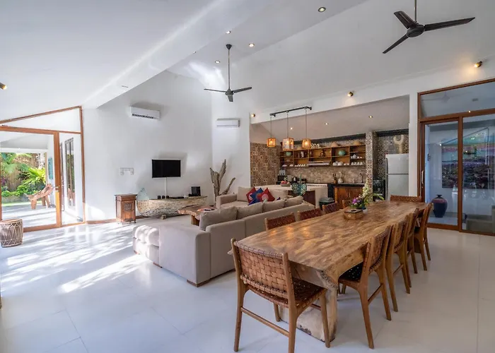Enclose Living 5br Center Of Near