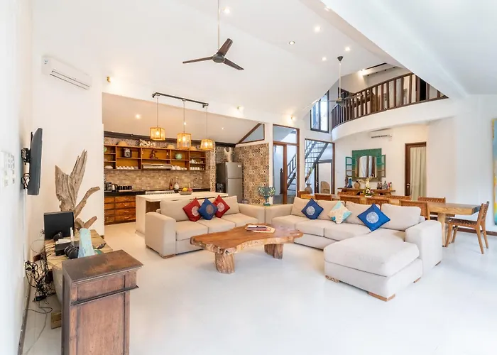 Enclose Living 5br Center Of Near Seminyak