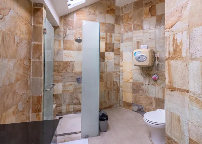 Enclose Living 5br Center Of Near * Seminyak